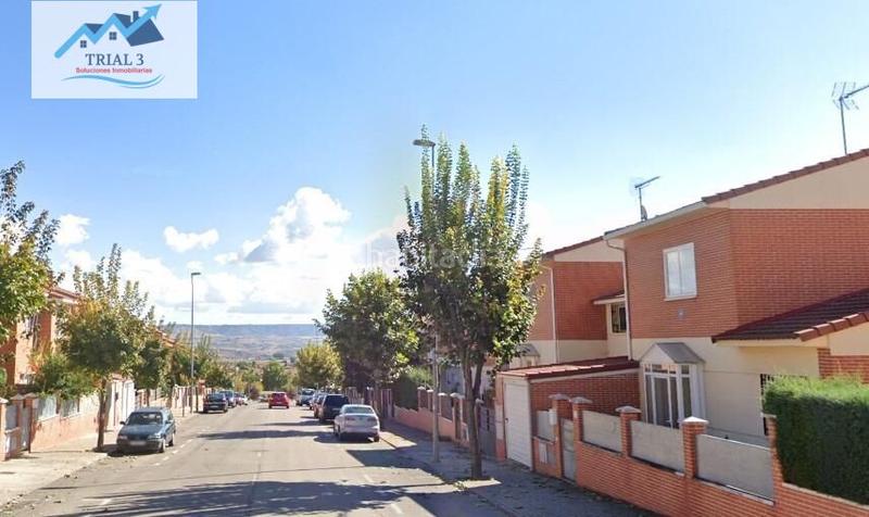 Foto 4686e1a5-9e65-4bf1-916a-2eb794cf23a7. Maison avec parking dans Cabanillas del Campo