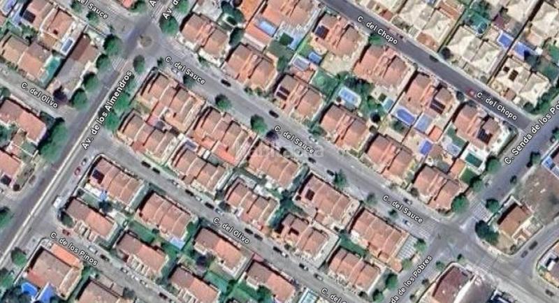 Foto d136d0ea-9229-4833-a485-95519d85d468. Maison avec parking dans Cabanillas del Campo