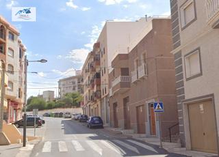 Parking voiture  Avenida almeria. Venta local  2 garajes en macael almería