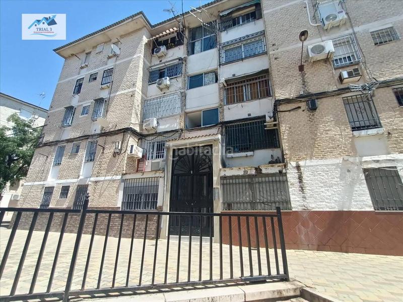 Foto c6512c85-aed3-446d-ad81-10af115a3e3c. Pis a calle priego de cordoba 11 a Sector Sur Córdoba