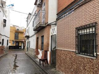 Maison  Calle garcia de la huerta. Venta casa en sevilla
