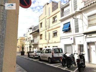 Appartement à Calle girona 11. Venta piso en calle girona n 11 en premiá de mar barcelona