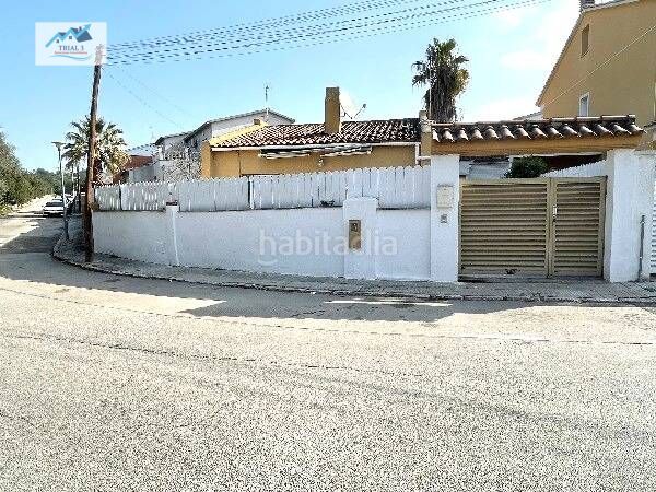 Foto c77dbe5f-b3bd-4c91-9d02-91976d31dfe4. Casa amb piscina a La Franquesa-Oasis Park Vendrell (El)