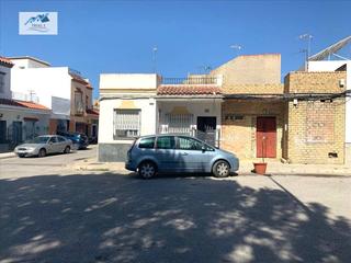 Casa  Calle virgen del rosario. Venta casa en las cabezas de san juan  sevilla