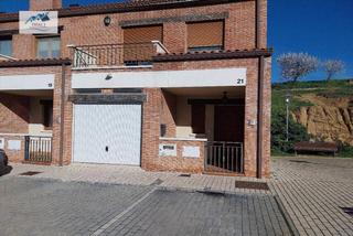 Casa  Calle herrenes. Venta casa en mucientes  valladolid