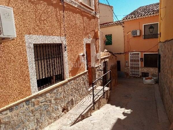 Foto d98aa851-c247-4190-93ca-753f7fe94eef. Casa a Hellín