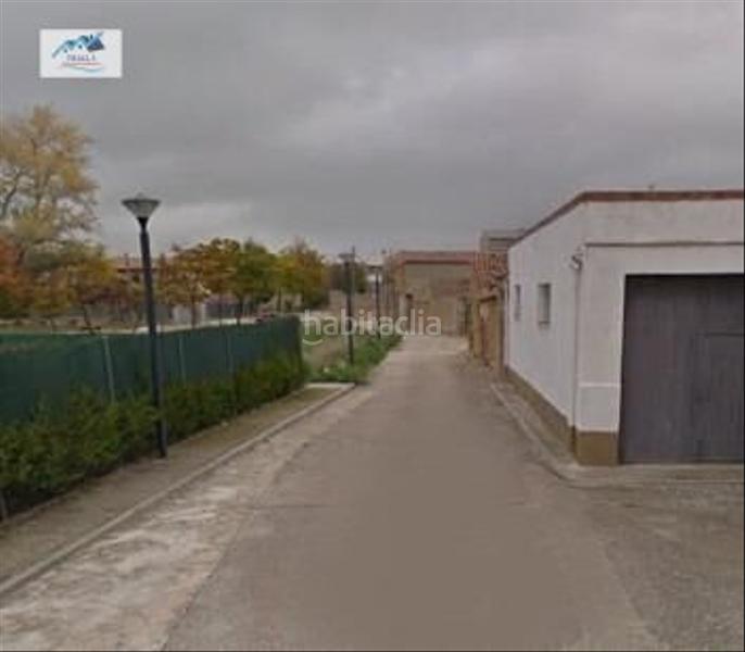 Foto cbc5e123-6a53-488f-8229-de71112b0709. Maison avec parking dans Fuentes de Valdepero