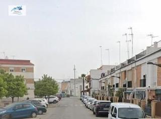Casa  Calle camilo jose cela. Venta casa en las cabezas de san juan  sevilla