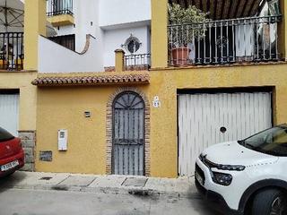 Casa adossada  Calle moriles. Venta casa en velez  málaga