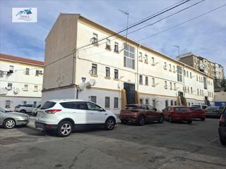 Pis  Calle alfonso peña beeuf. Venta piso en málaga