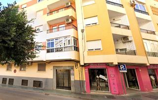 Piso  Plaza cristo de la buena muerte. Venta piso en almería