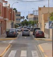 Pis  Calle mercado comun (e). Venta piso en el ejido almería