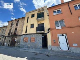 Pis  Calle jacint verdaguer. Venta piso en roda de ter  barcelona