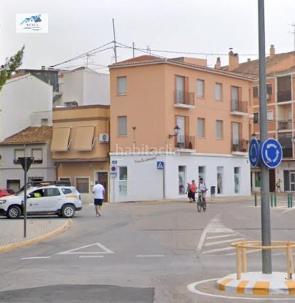 Foto a4fc5390-e1a3-47d0-ba96-d7b116e2c72c. Local comercial a Almansa