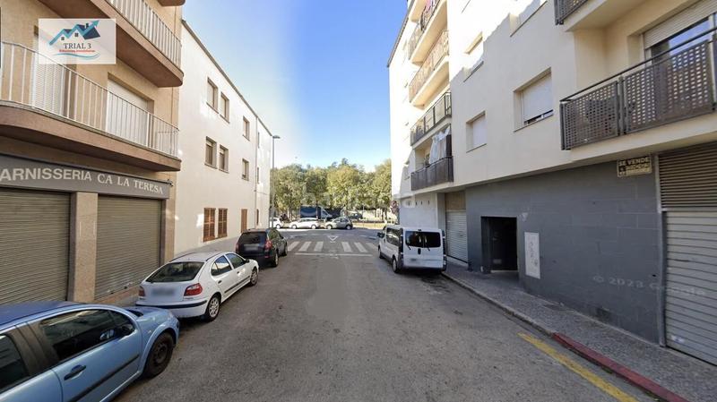 Foto 7d5596d3-4070-4cda-a5cd-83e314e652e2. Aparcament cotxe a Sant Narcis Girona