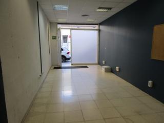 Rent Business premise in Carrer d'amílcar 158. Amilcar, 58 local 1