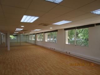 Business premise in Carrer de Beethoven 9