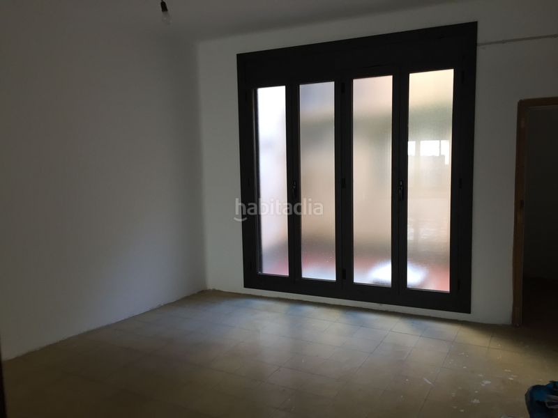 Foto 3f992bcc-3a6e-4420-84c3-919e5cd7b5a9. Location bureau dans Solsona
