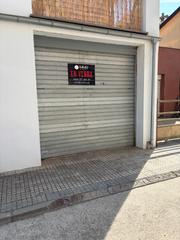 Parking coche en Solsona. Pàrquing tancat a la zona de la cabana del geli de 44m2 cadastra
