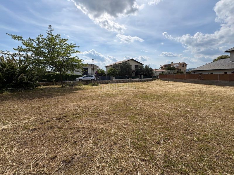 Foto df5d6e9d-8bcb-4948-bf75-b0af66c336f2. Terreny residencial a Olius