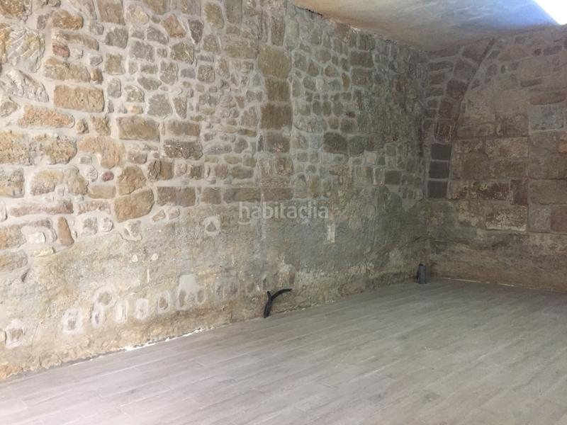 Foto 9cfc41cc-4714-46c4-8352-482182c524b8. Affitto locale commerciale in Solsona