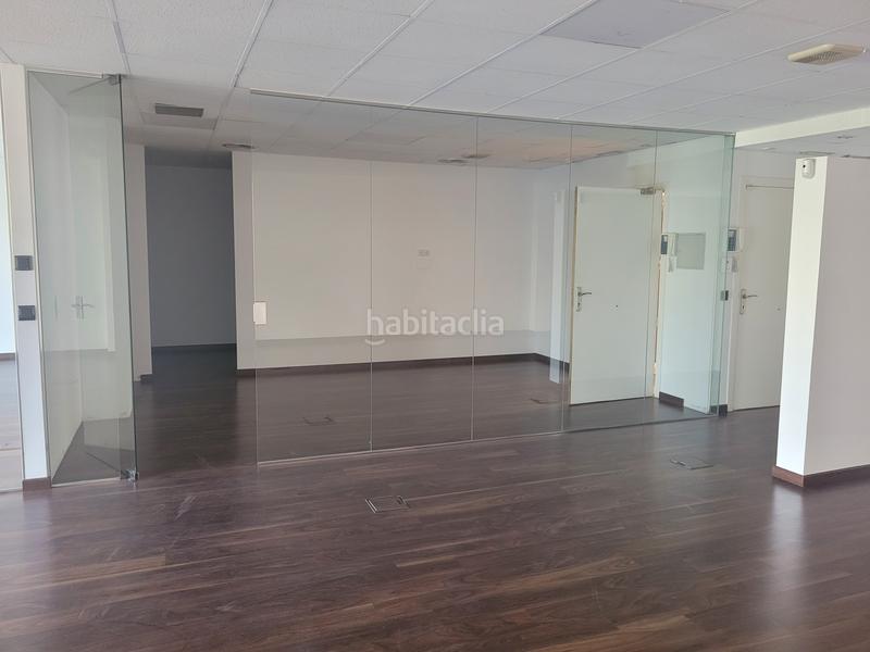 Foto 3b6a4e25-b3c5-4f0f-9c36-ebd141792757. Location bureau dans carrer del rosselló 34 dans La Nova Esquerra de l´Eixample Barcelona