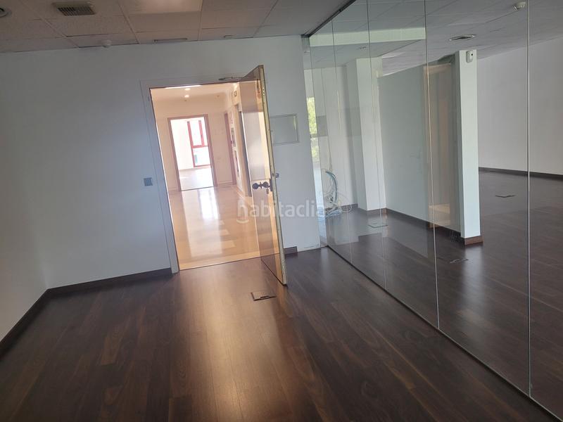 Foto e6a75869-a416-4002-bc96-40fc3316f67a. Miete büro in carrer del rosselló 34 in La Nova Esquerra de l´Eixample Barcelona