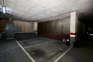 Car parking in Carrer del comte d'urgell 96