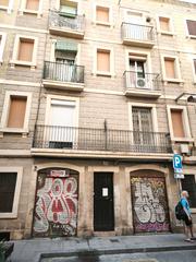 Business premise in Carrer de Premià 32