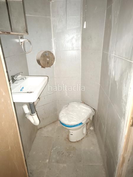 Foto 9d8c8c88-325e-47af-8d11-090100140ffb. Rent business premise in carrer de premià 32 in Sants Barcelona