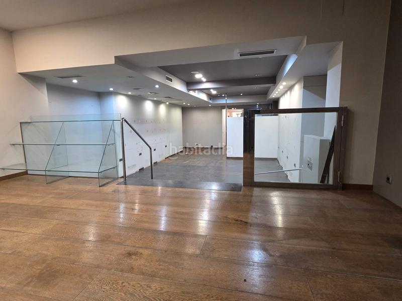 Foto bd108031-e8c8-4ff0-bf34-7ebf58ba6422. Alquiler local comercial en carrer de muntaner 338 en Barcelona