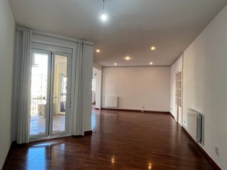 Affitto Appartamento in Carrer de casanova 224