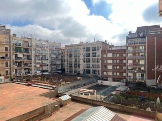 Miete Etagenwohnung in Carrer de casanova 224