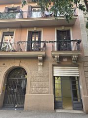 Lloguer Local Comercial a Carrer de llança 27