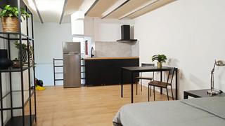 Rent Business premise  Carrer de soló. Planta baja local para negocio con vivienda en el primer piso