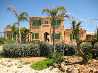 Lloguer Casa a Campos. Bonita finca rústica  en zona muy tranquila, a 5 minutos del pue