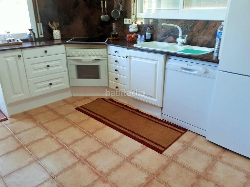 Foto 165679d9-1c73-4a38-b64c-47ba9fd8aec7. Xalet amb xemeneia calefacció aparcament piscina a Torredembarra