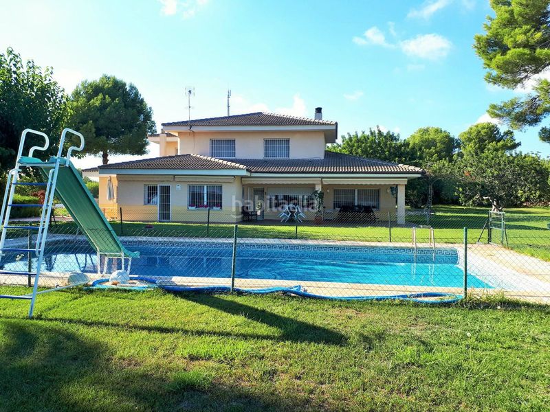 Foto 1c8c9066-80dc-43ac-9746-b13570e64c83. Xalet amb xemeneia calefacció aparcament piscina a Torredembarra