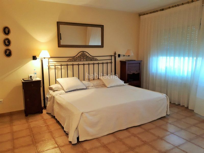 Foto 2af57ad0-336c-4bc9-b3ef-4f4543108294. Xalet amb xemeneia calefacció aparcament piscina a Torredembarra