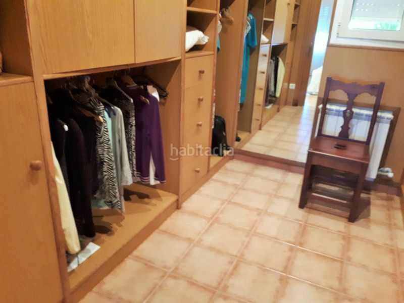 Foto 33965bfc-fada-4aea-9227-43f9440a154a. Xalet amb xemeneia calefacció aparcament piscina a Torredembarra