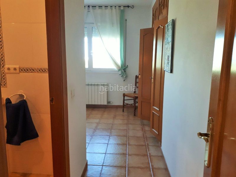 Foto 46c016a9-9cac-415b-885d-dbe52c3f62d1. Xalet amb xemeneia calefacció aparcament piscina a Torredembarra