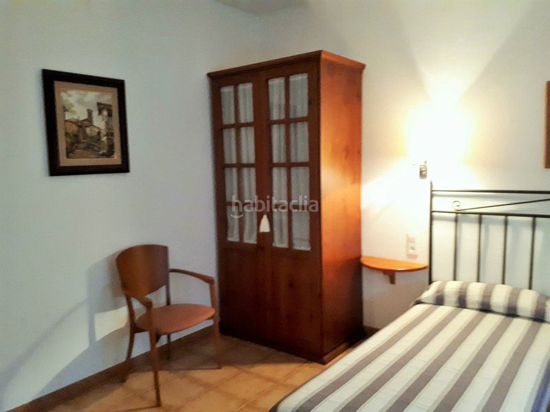 Foto 481f4de3-00a9-4f12-8fa1-24068e8c9d27. Xalet amb xemeneia calefacció aparcament piscina a Torredembarra