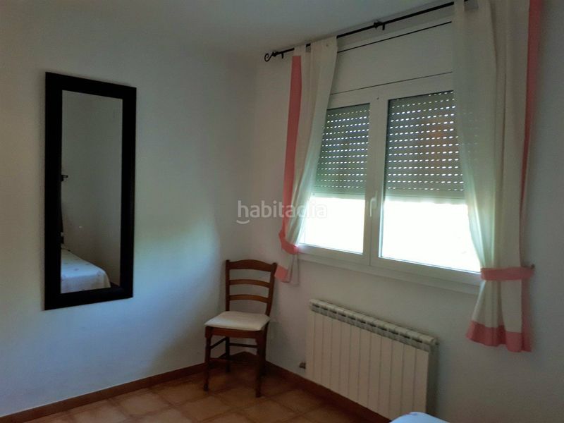 Foto 5c36f80e-d955-43a5-901d-c7f24c124ee2. Xalet amb xemeneia calefacció aparcament piscina a Torredembarra