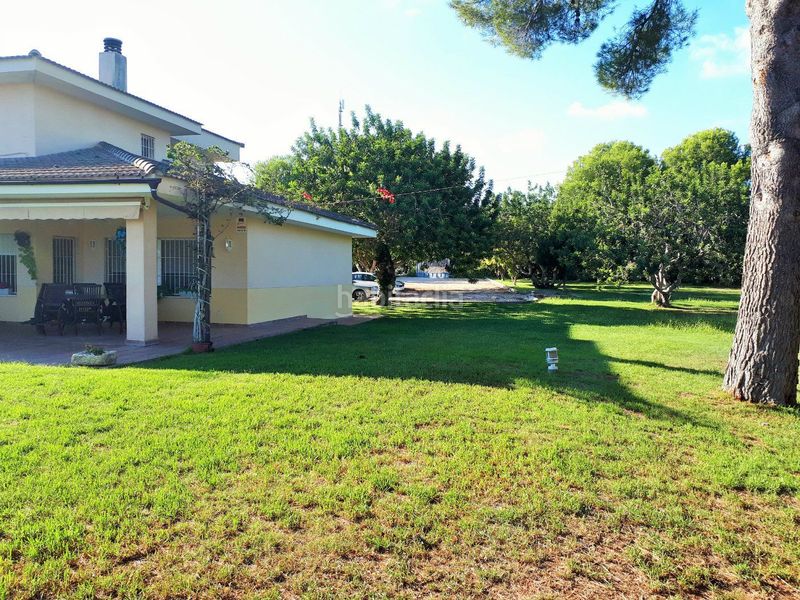 Foto 6253d74f-a52d-4a1f-8eb1-d52766be4384. Xalet amb xemeneia calefacció aparcament piscina a Torredembarra