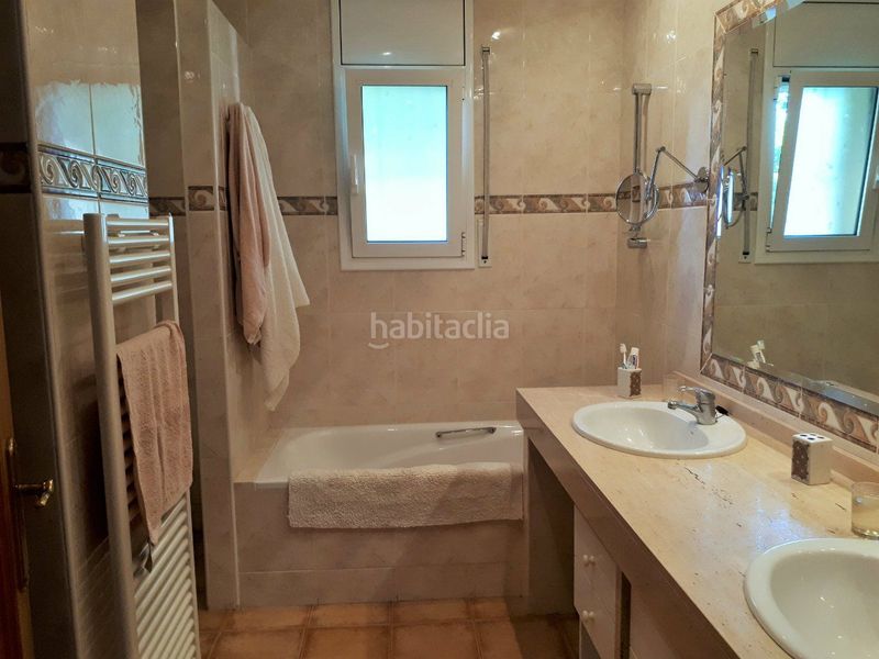 Foto 6cc34075-2a00-484b-bf33-57946413d533. Xalet amb xemeneia calefacció aparcament piscina a Torredembarra