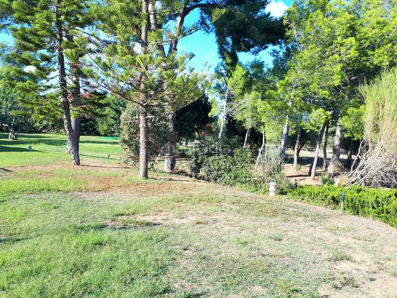 Foto 84093dd0-140d-47e2-9c94-24c323783a4d. Xalet amb xemeneia calefacció aparcament piscina a Torredembarra