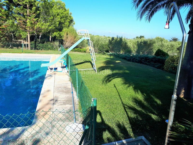 Foto a3782b47-9c1f-4032-8625-8c19426692f2. Xalet amb xemeneia calefacció aparcament piscina a Torredembarra