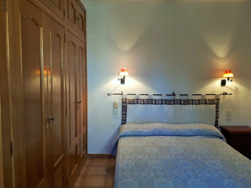 Foto f461d9a3-4976-45c2-87f4-d3c9ac34b748. Xalet amb xemeneia calefacció aparcament piscina a Torredembarra