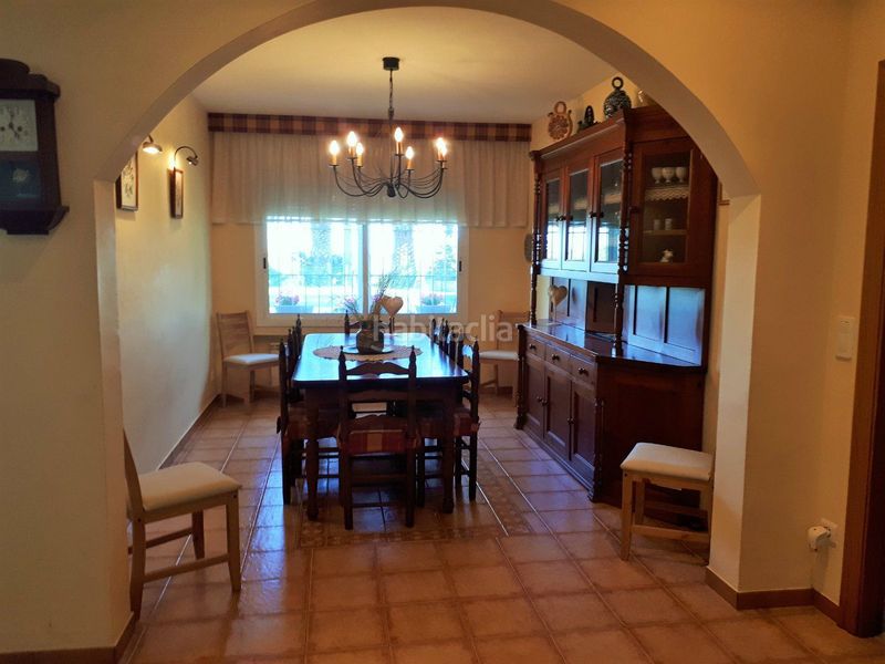 Foto ffd139cd-133d-4d2c-a251-8ccab0464a4c. Xalet amb xemeneia calefacció aparcament piscina a Torredembarra