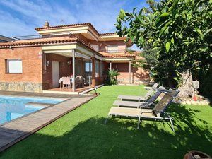 Chalet in Pobla de Montornès (La)